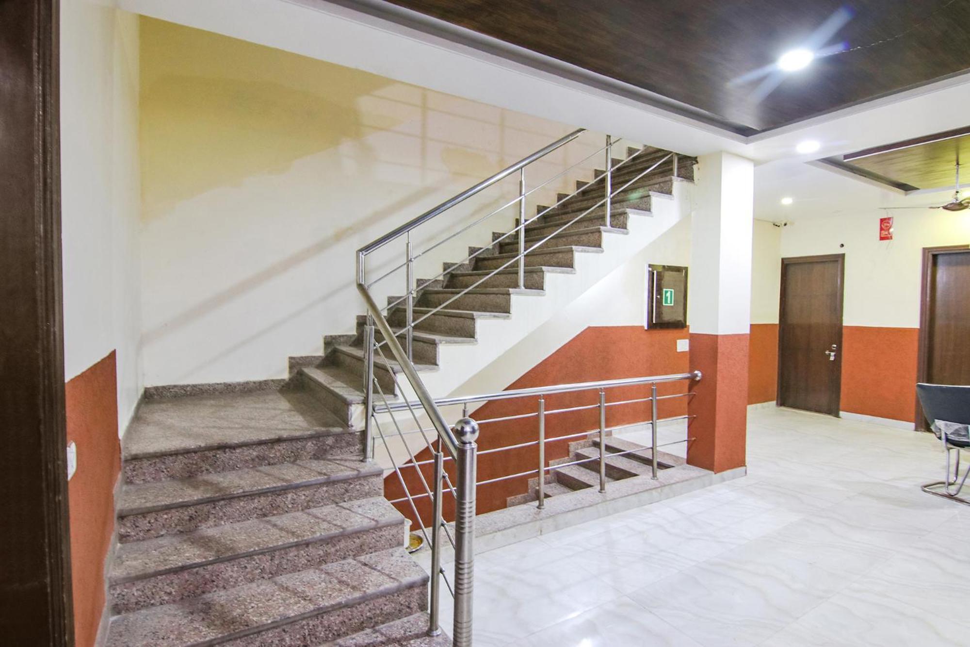 Fabexpress Kohinoor City Chandīgarh Extérieur photo
